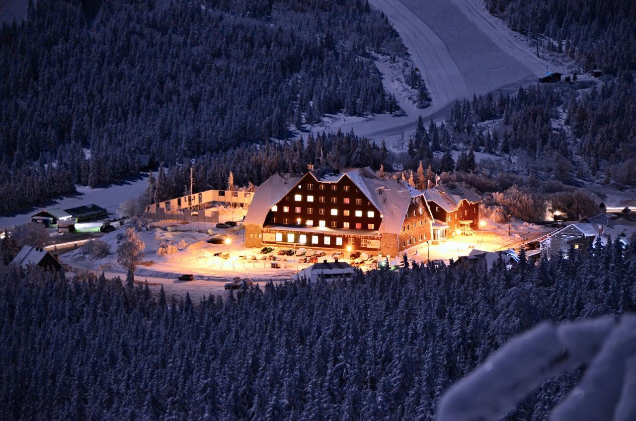 Hotel Cervenohorske Sedlo Loučná nad Desnou Eksteriør billede